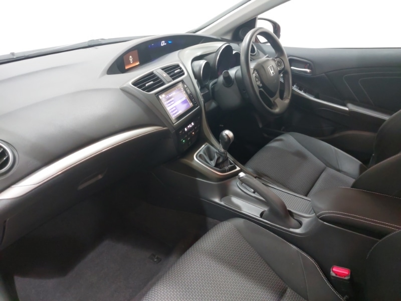 Used Honda Civic 2016 for sale - 76613932: Photo 5