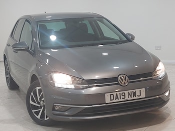 Used Volkswagen Golf 2019 for sale - 79480930: Photo