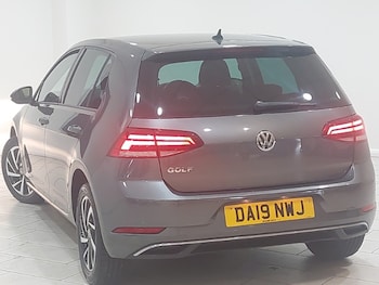 Used Volkswagen Golf 2019 for sale - 79480930: Photo