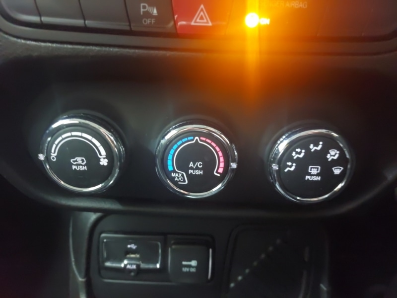 Used Jeep Renegade 2017 for sale - 78169707: Photo 15