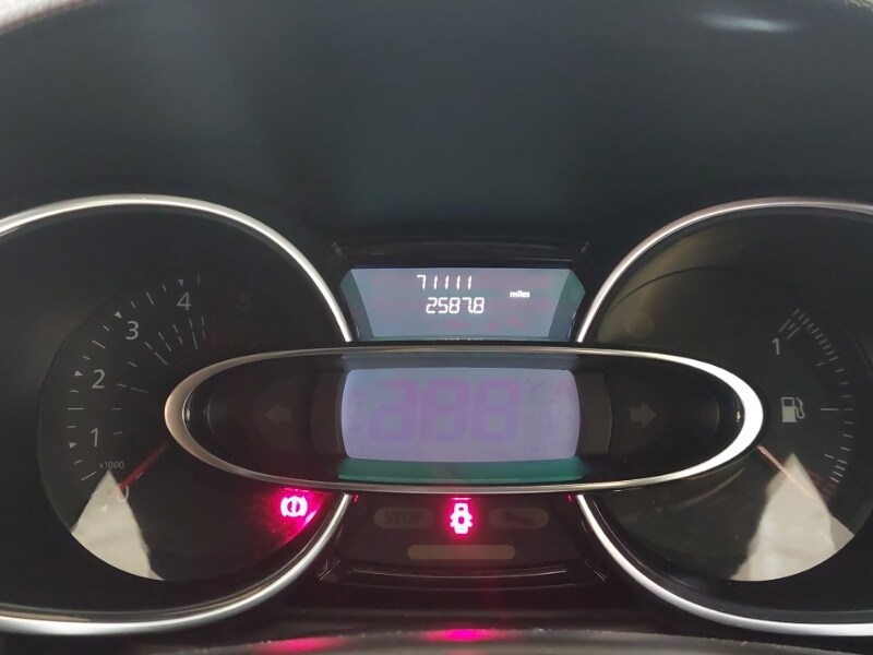 Used Renault Clio 2017 for sale - 77580283: Photo 11