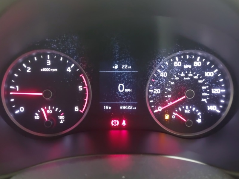 Used Kia Stonic 2018 for sale - 76548735: Photo 11