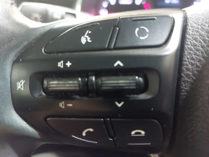 Used Kia Stonic 2018 for sale - 76548735: Photo 14