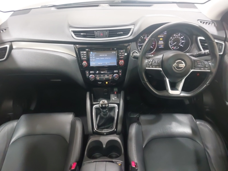 Used Nissan Qashqai 2018 for sale - 77224020: Photo 2