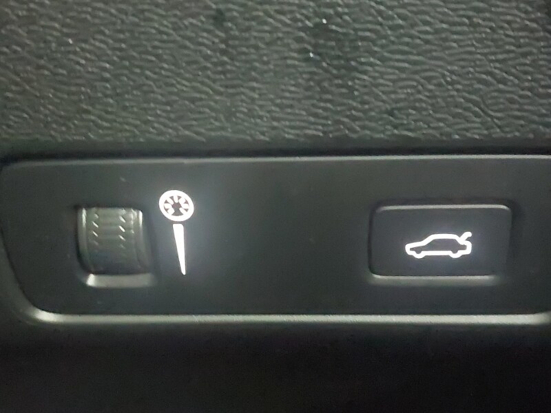 Used Volvo XC40 2021 for sale - 78099180: Photo 19