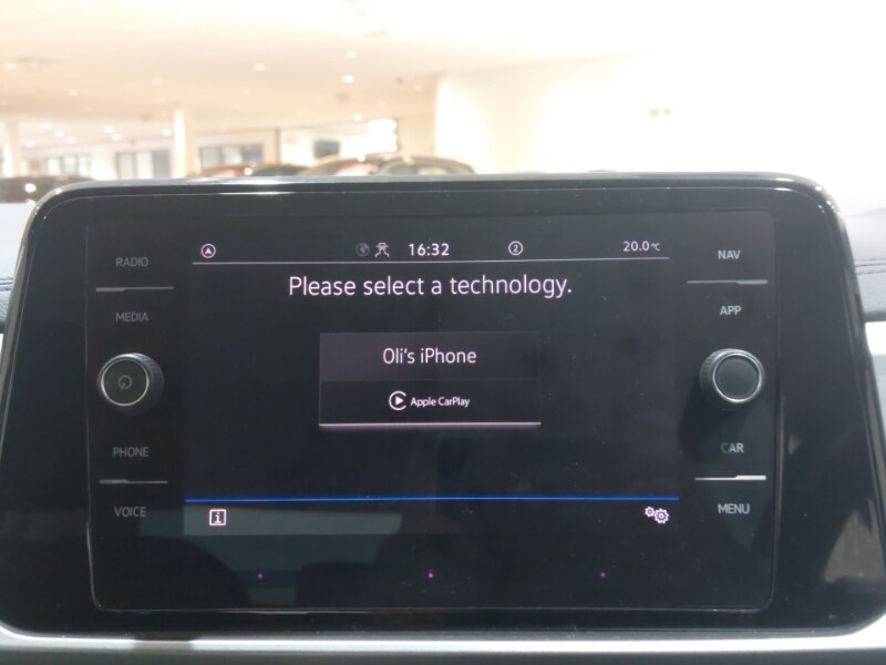 Used Volkswagen T-Roc 2023 for sale - 77947862: Photo 15