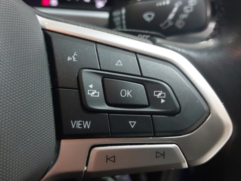 Used Volkswagen T-Roc 2023 for sale - 77947862: Photo 18