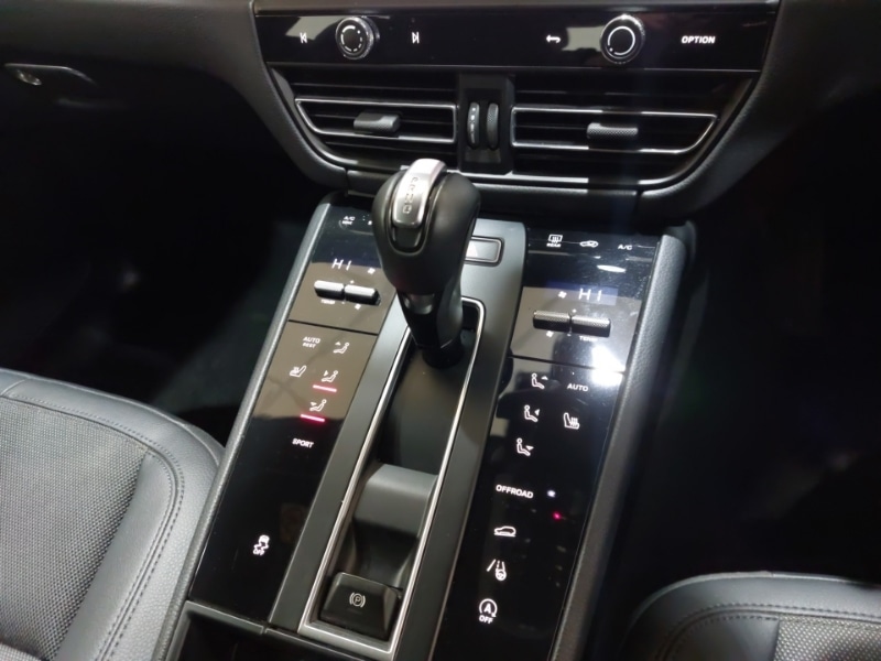 Used Porsche Macan 2022 for sale - 77921852: Photo 16