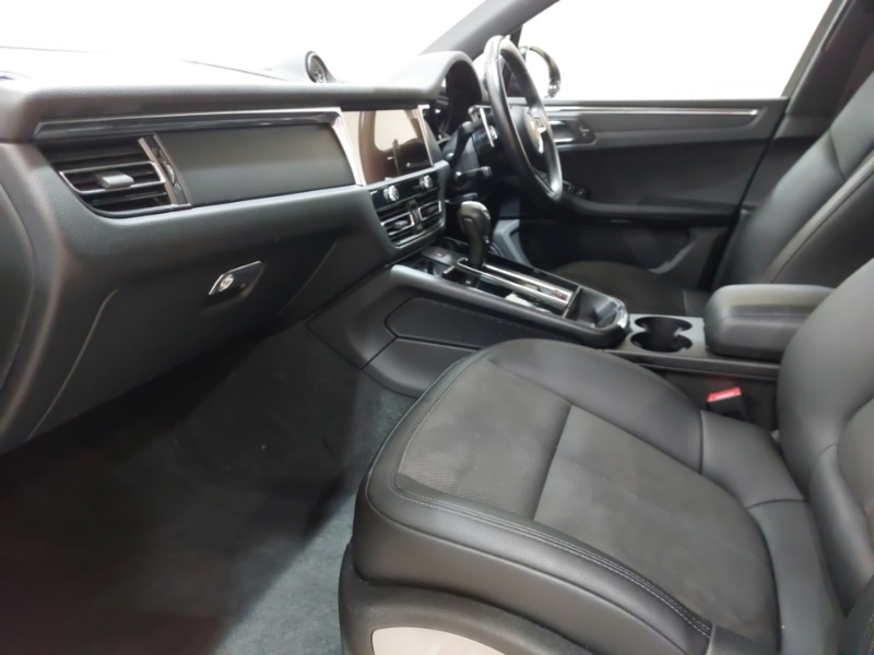 Used Porsche Macan 2022 for sale - 77921852: Photo 5