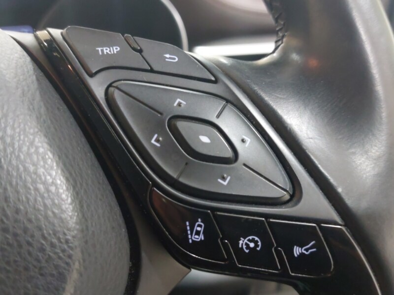 Used Toyota C-HR 2019 for sale - 77448610: Photo 19