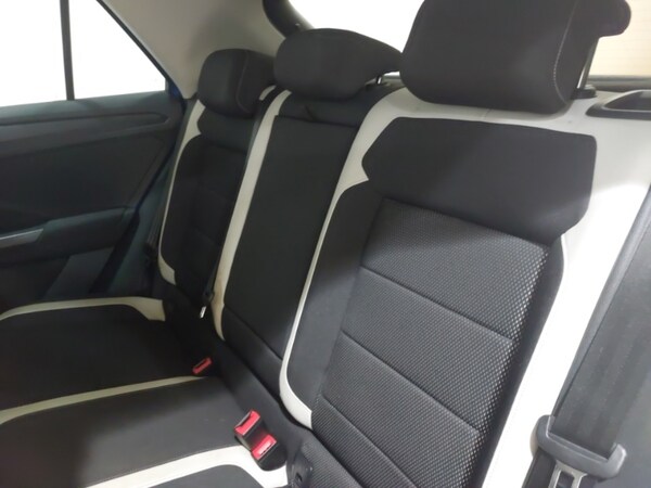 Used Volkswagen T-Roc 2018 for sale - 76269093: Photo 6