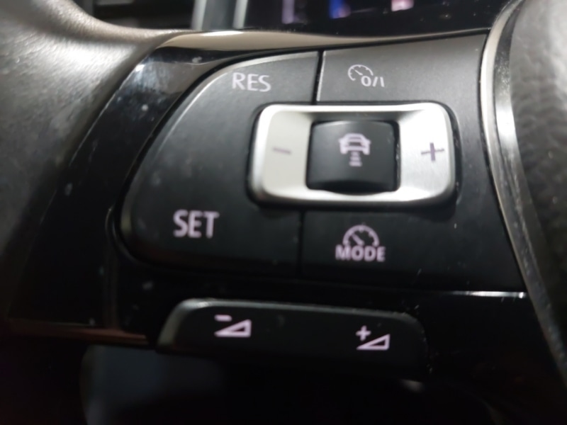 Used Volkswagen T-Roc 2018 for sale - 77173642: Photo 14