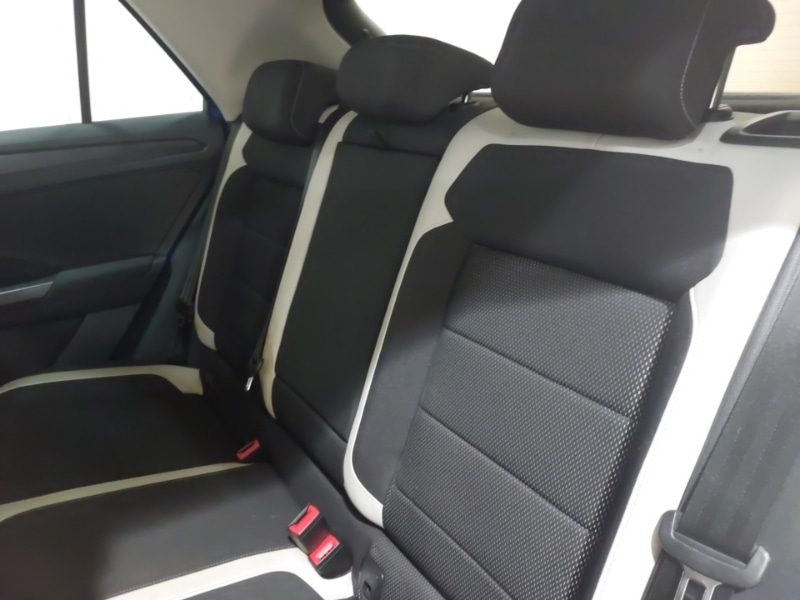 Used Volkswagen T-Roc 2018 for sale - 77173642: Photo 6