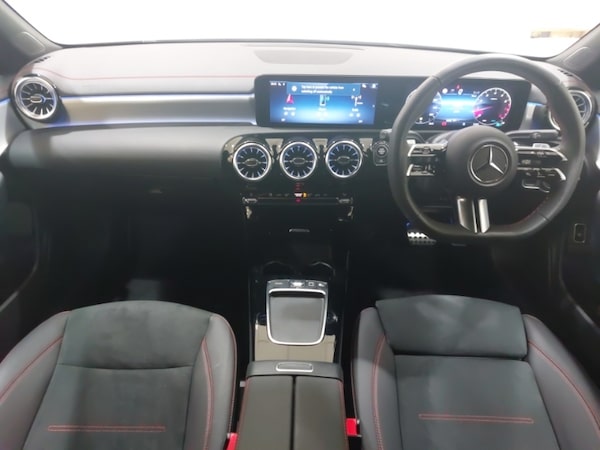 Used Mercedes-Benz CLA 2025 for sale - 76052396: Photo 2