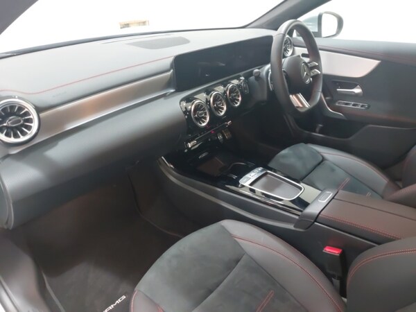 Used Mercedes-Benz CLA 2025 for sale - 76052396: Photo 5