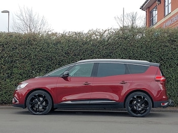Used Renault Grand Scenic 2019 for sale - 78455919: Photo