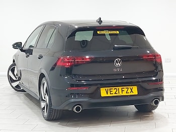 Used Volkswagen Golf 2021 for sale - 78140069: Photo