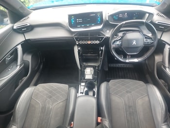 Used Peugeot 2008 2023 for sale - 79615379: Photo