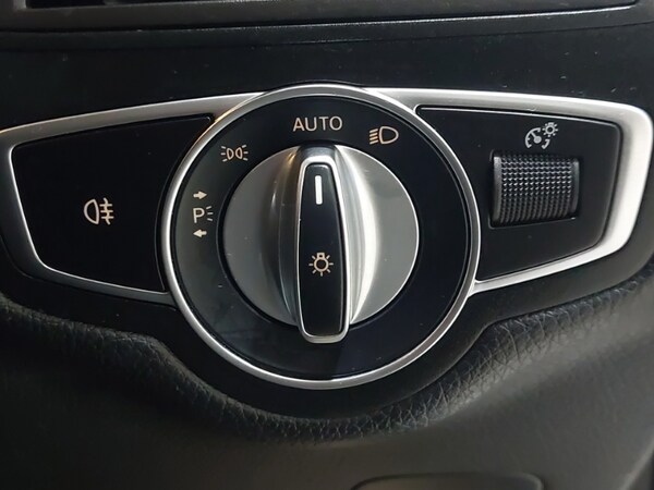 Used Mercedes-Benz GLC 2019 for sale - 76264552: Photo 18