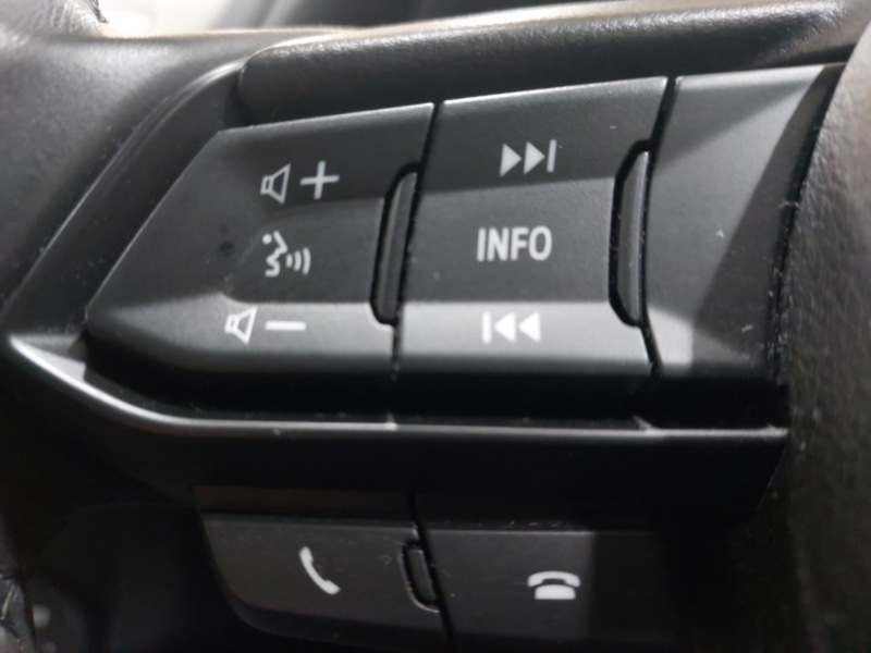 Used Mazda Mazda3 2017 for sale - 76629190: Photo 13