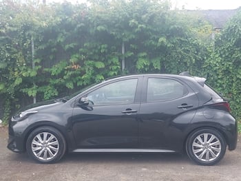 Used Toyota Yaris 2023 for sale - 79641938: Photo
