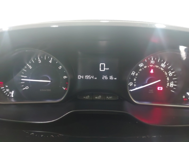 Used Peugeot 208 2017 for sale - 77921905: Photo 11