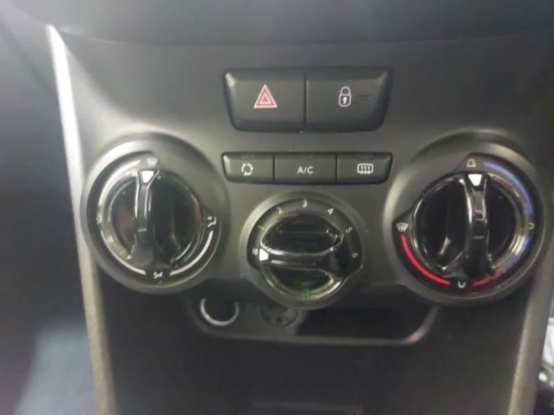 Used Peugeot 208 2017 for sale - 77921905: Photo 16