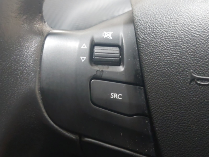 Used Peugeot 208 2017 for sale - 77921905: Photo 18