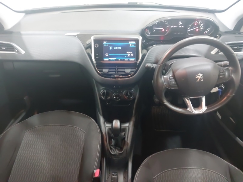 Used Peugeot 208 2017 for sale - 77921905: Photo 2