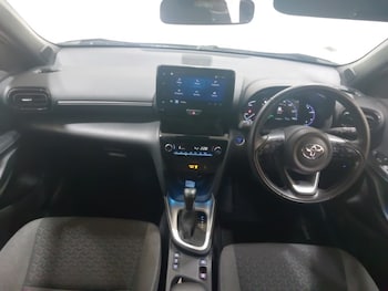 Used Toyota Yaris Cross 2023 for sale - 78515704: Photo