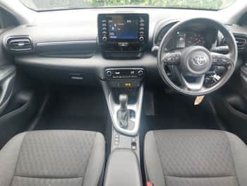 Used Toyota Yaris 2023 for sale - 79654063: Photo
