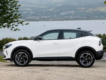 Used Alfa Romeo Junior 2025 for sale - 77756198: Photo