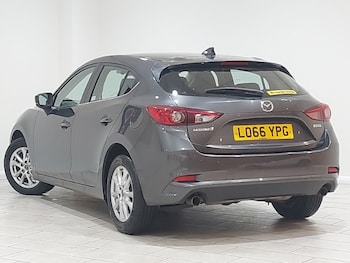 Used Mazda Mazda3 2017 for sale - 76418834: Photo