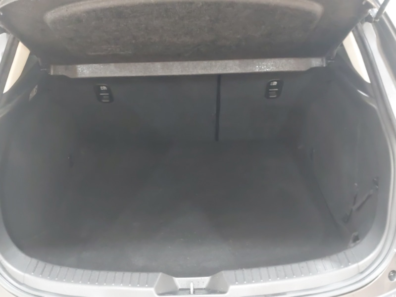 Used Mazda Mazda3 2017 for sale - 76418834: Photo 8