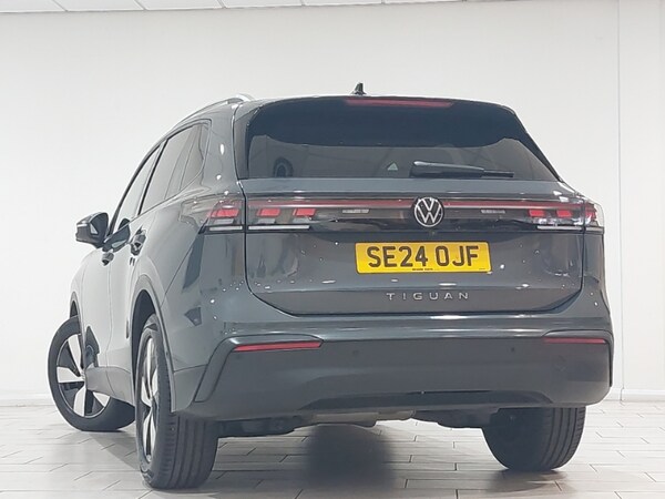 Used Volkswagen Tiguan 2024 for sale - 75424369: Photo 3