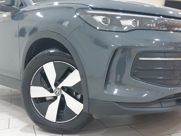 Used Volkswagen Tiguan 2024 for sale - 75424369: Photo 9