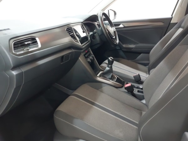 Used Volkswagen T-Roc 2018 for sale - 76262110: Photo 5