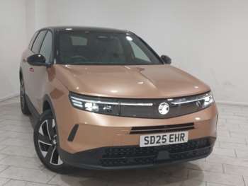 2025 - 1.2 Hybrid [136] Ultimate 5dr e-DCT6 [Pan Roof]