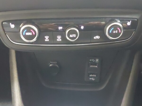 Used Vauxhall Crossland 2021 for sale - 76130057: Photo 15