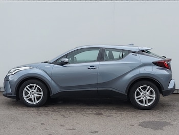 Used Toyota C-HR 2021 for sale - 78391375: Photo