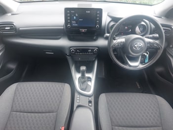 Used Toyota Yaris 2023 for sale - 79536769: Photo