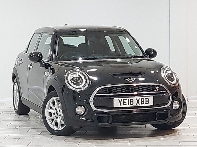 Used MINI Hatch 2018 for sale - 76403873: Photo 1