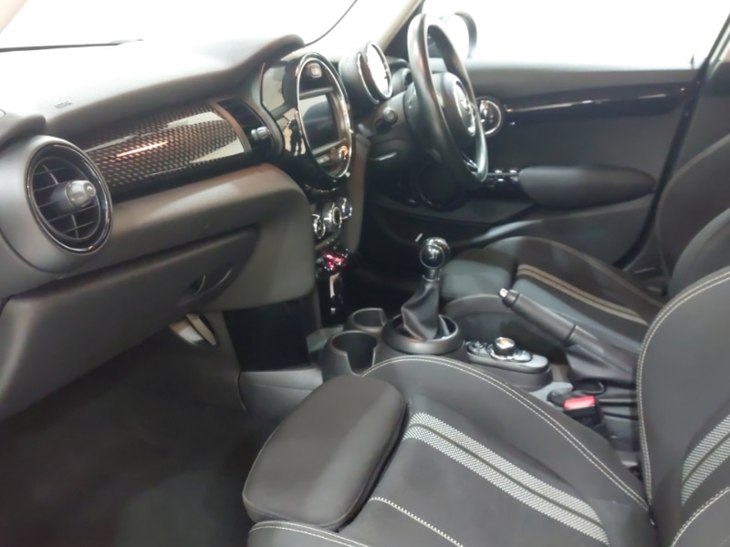 Used MINI Hatch 2018 for sale - 76403873: Photo 5