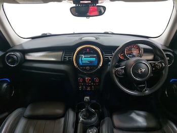 Used MINI Hatch 2019 for sale - 78803956: Photo