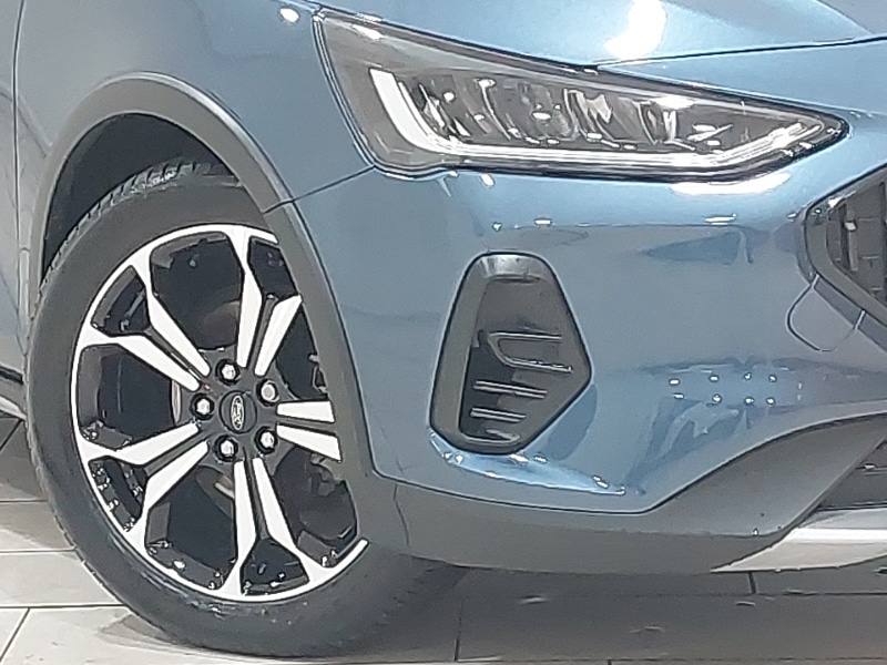 Used Ford Focus 2023 for sale - 77047236: Photo 9