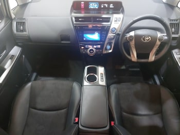 Used Toyota Prius+ 2019 for sale - 77024436: Photo