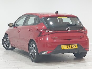 Used Hyundai i20 2023 for sale - 76471708: Photo