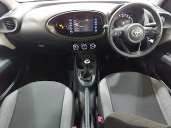 Used Toyota Aygo X 2023 for sale - 79025374: Photo