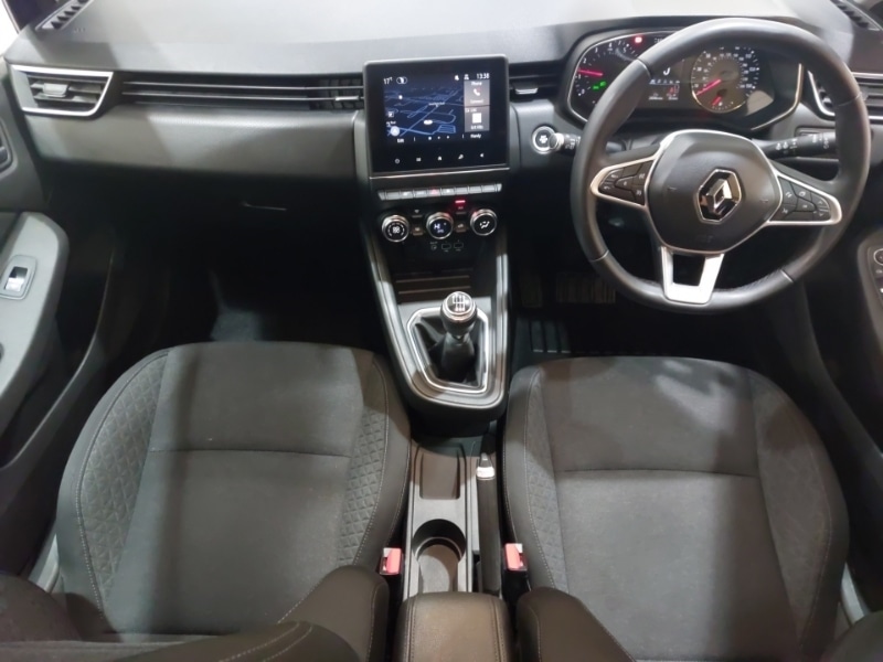 Used Renault Clio 2021 for sale - 76450745: Photo 2