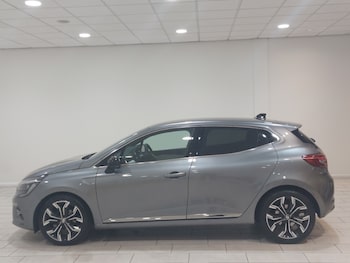 Used Renault Clio 2023 for sale - 78380827: Photo